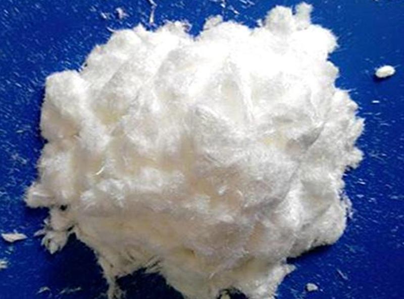 用酒精制作溶劑的反應(yīng)，換成普通飲用酒的反應(yīng)會(huì)怎樣呢？